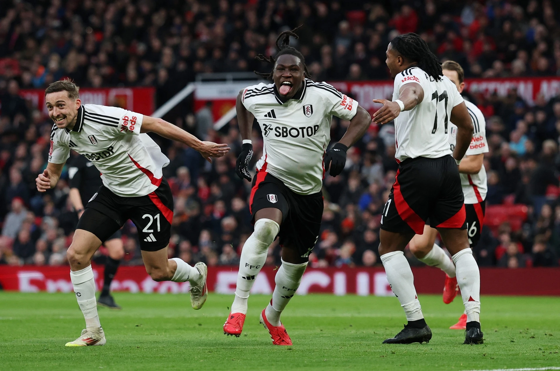 转折点！曼联内部沟通，NBA总决赛关键时刻攻防权衡，悬念犹存，控场能力受关注