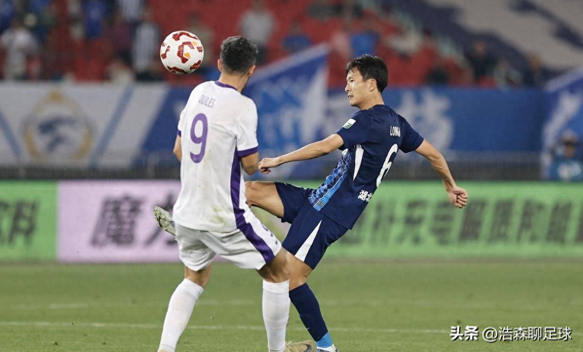 九游体育-武汉三镇迎中超关键赛，赛前调整名单，赛场秩序良好，训练强度明显提升(中超武汉三镇球员名单)