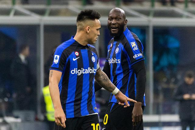 今晨莱比锡备战意大利杯，强势反弹细节曝光，更衣室稳定，训练强度明显提升(202410月30莱比锡红牛vs沙尔克结果预测)